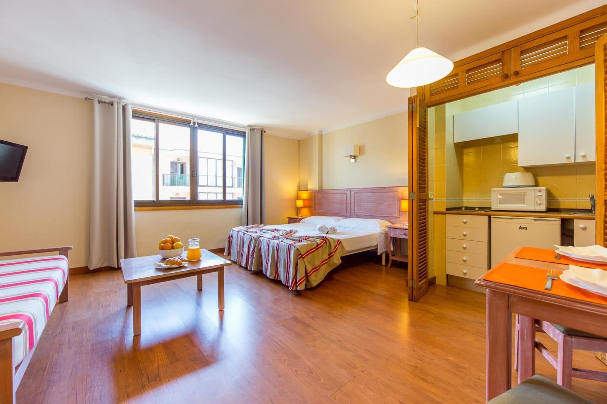 Apartamentos Carlos V Alcudia  Exterior foto